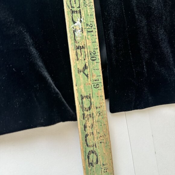 Vintage Patra Black Velvet Cardigan Coverup With Jeweled Clasp Medium Evening 90 - Picture 5 of 8